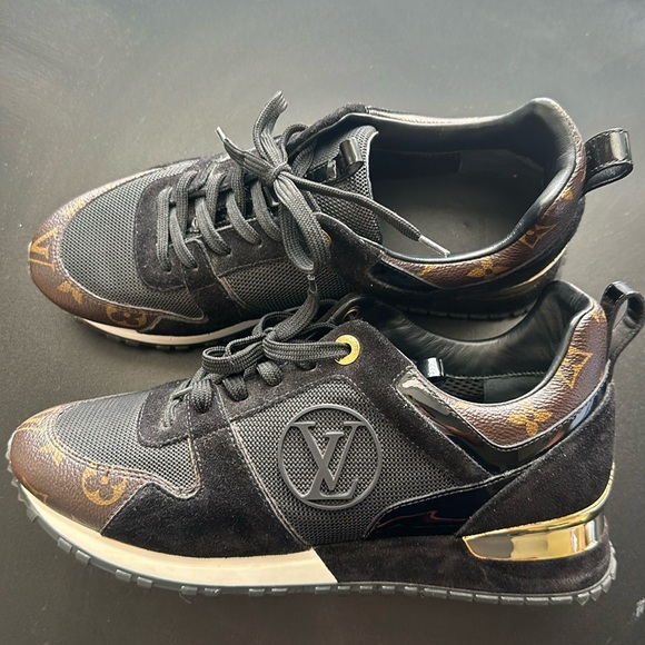 Run Away Louis Vuitton woman’s size 39 - Picture 1 of 9
